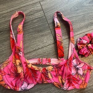 Kulani Kinis Underwire Bikini Top with Matching Scrunchie